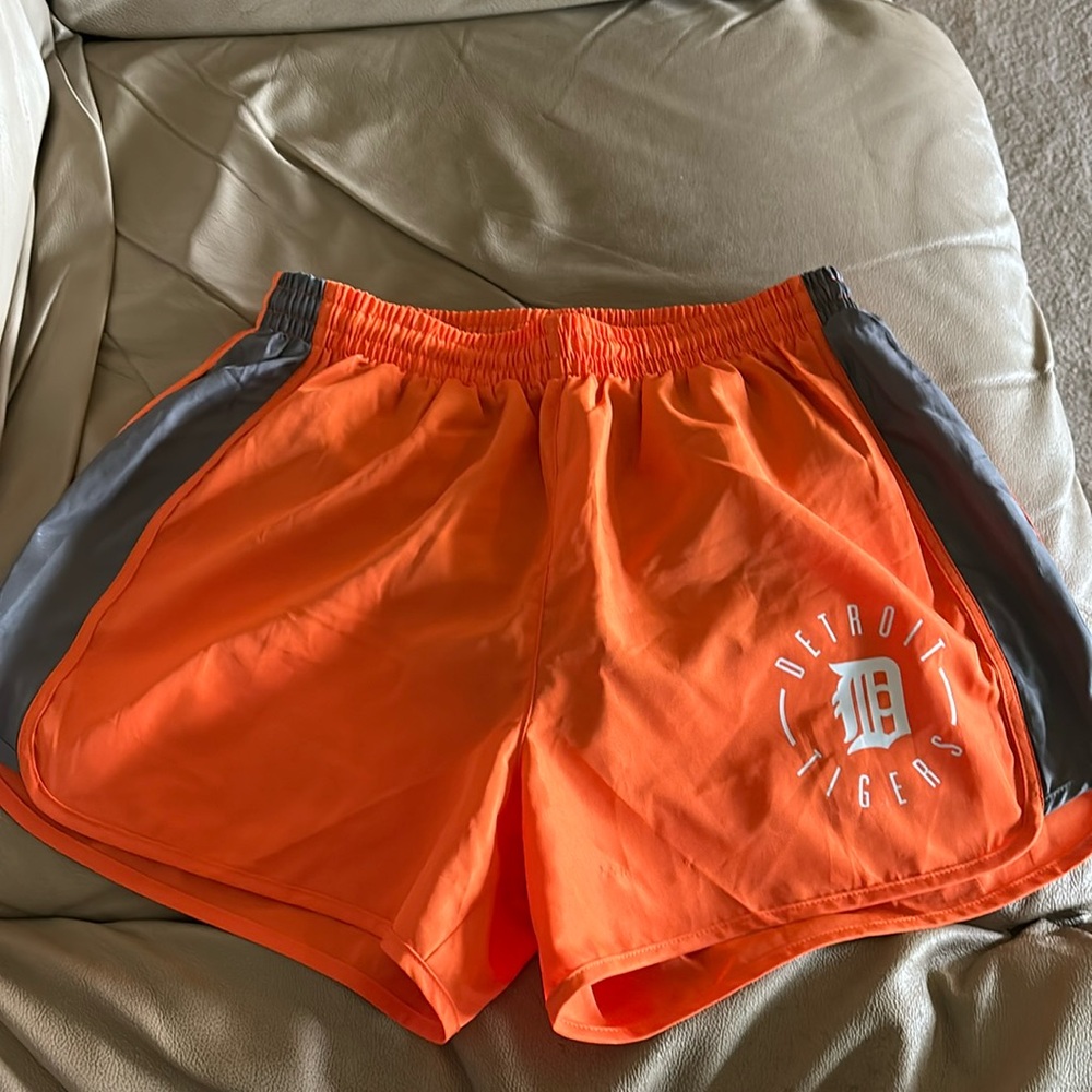 PINK Detroit Tigers Shorts